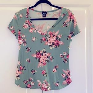 Tshirt with flowers